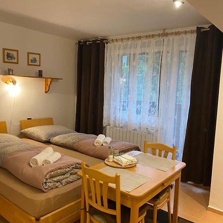 Privát Vavrúš Apartman Dóval Kültér fotó