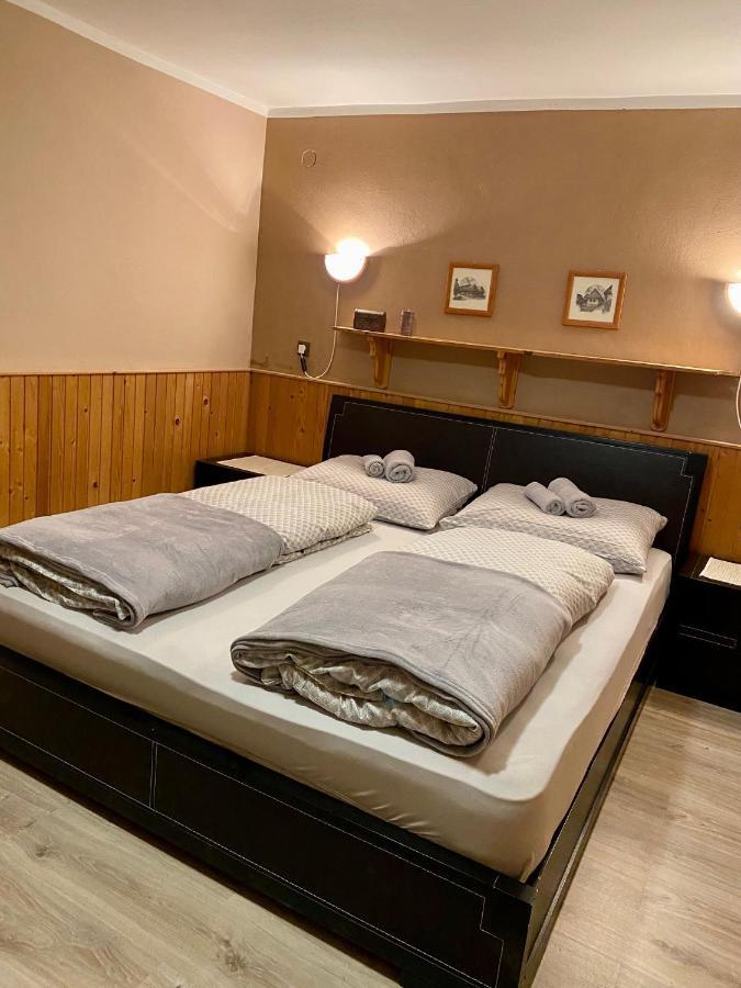 Privát Vavrúš Apartman Dóval Kültér fotó