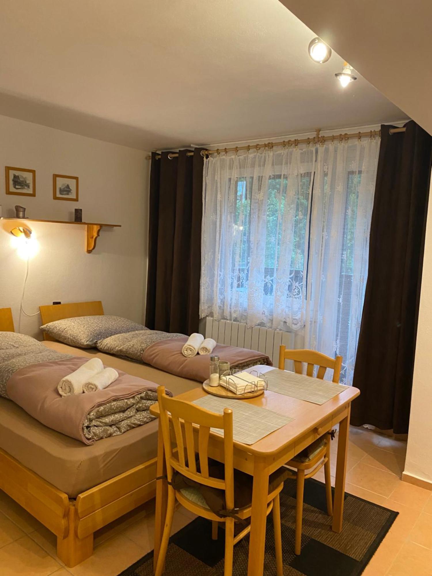 Privát Vavrúš Apartman Dóval Kültér fotó